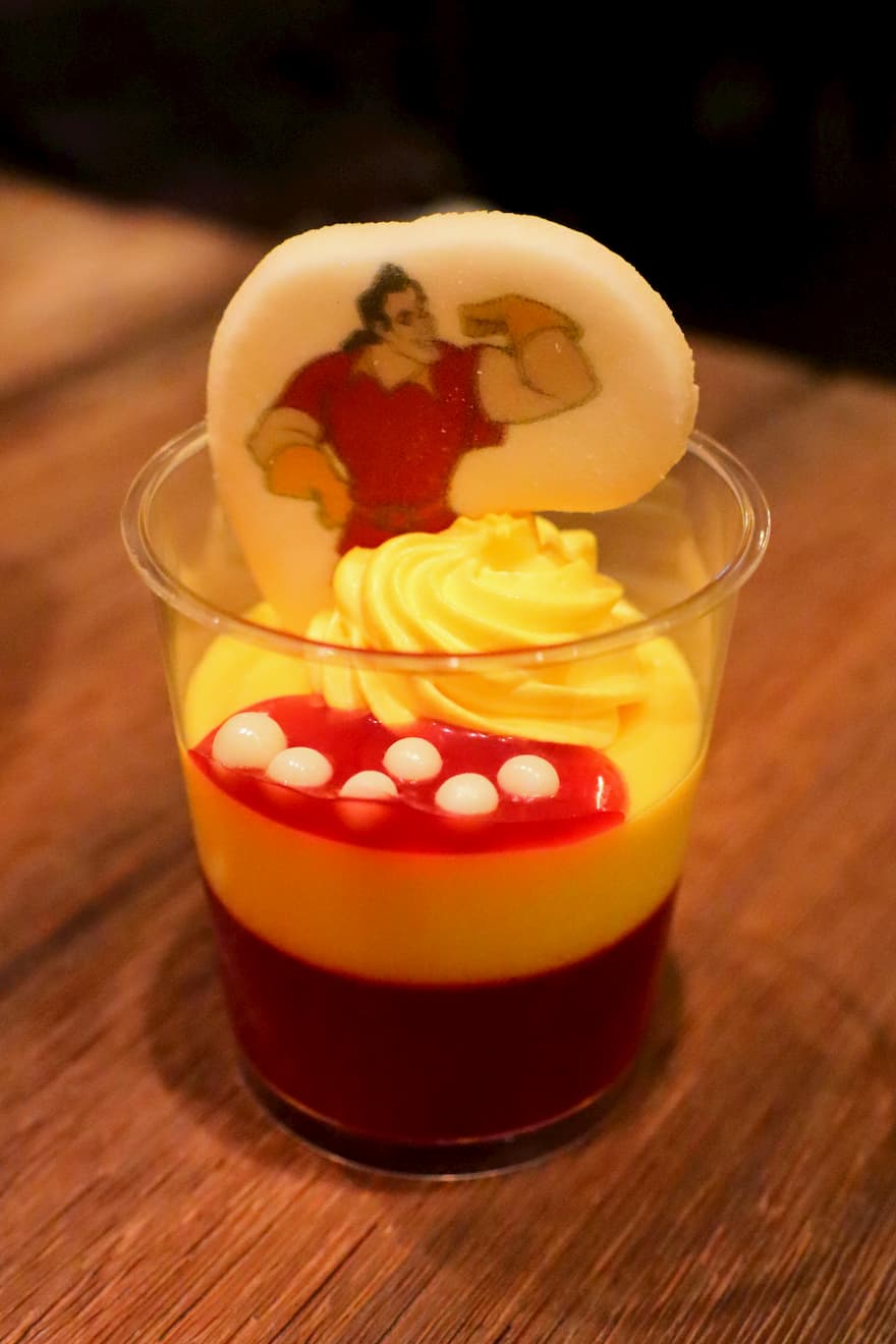 Sweet Gaston, a dessert with a cookie with an image of Gaston