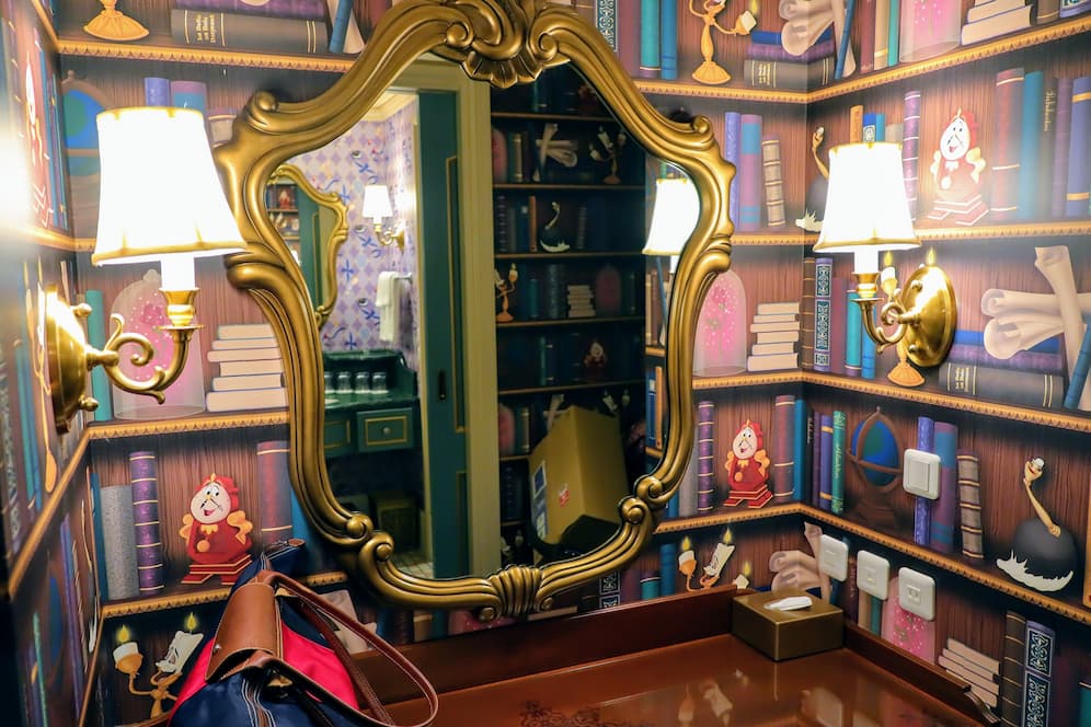 Dresser, Beauty and the Beast Room, Tokyo Disneyland Hotel