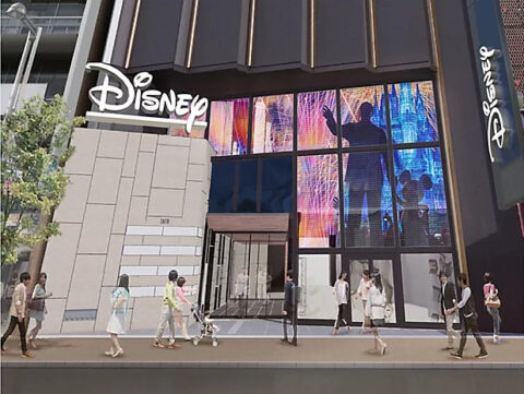 Largest Disney Store in Japan, Shinjuku