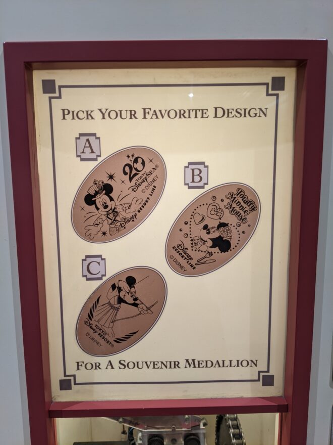 Totally Minnie Mouse Souvenir Medal