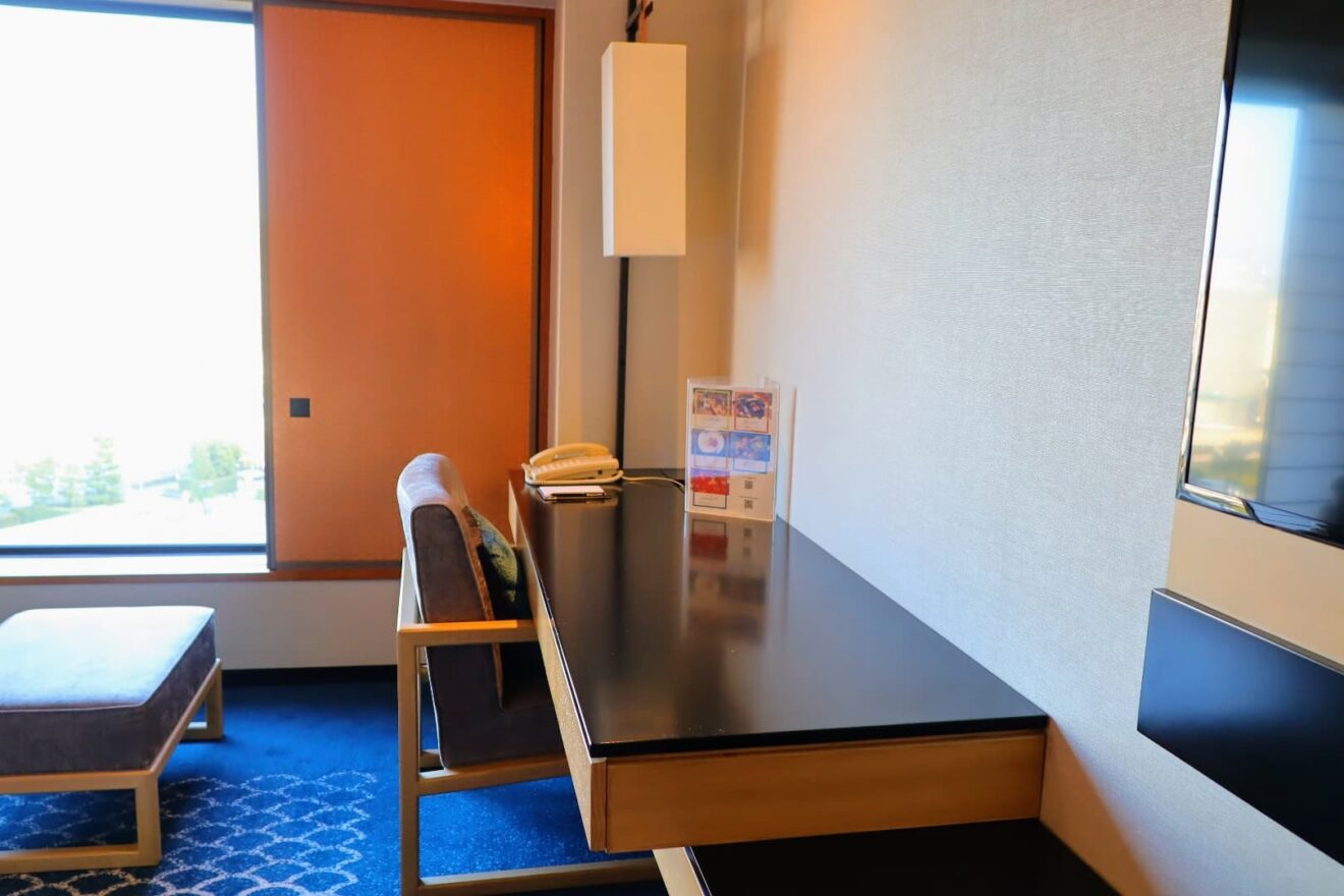 Desk in Hilton Room, Hilton Tokyo Bay, Tokyo Disney Resort, Maihama