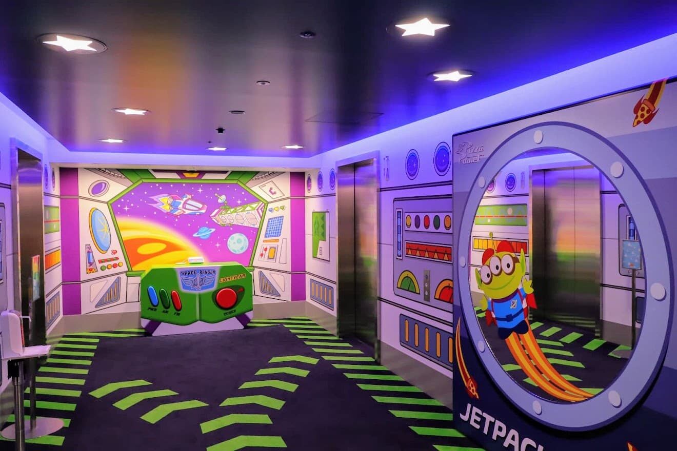 Tokyo Disney Resort Toy Story Hotel elevator (Buzz Lightyear)