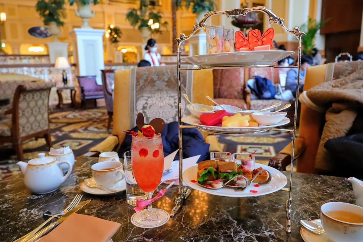 Afternoon Tea at Dreamer's Lounge, Totally Minnie Mouse, Tokyo Disney Resort