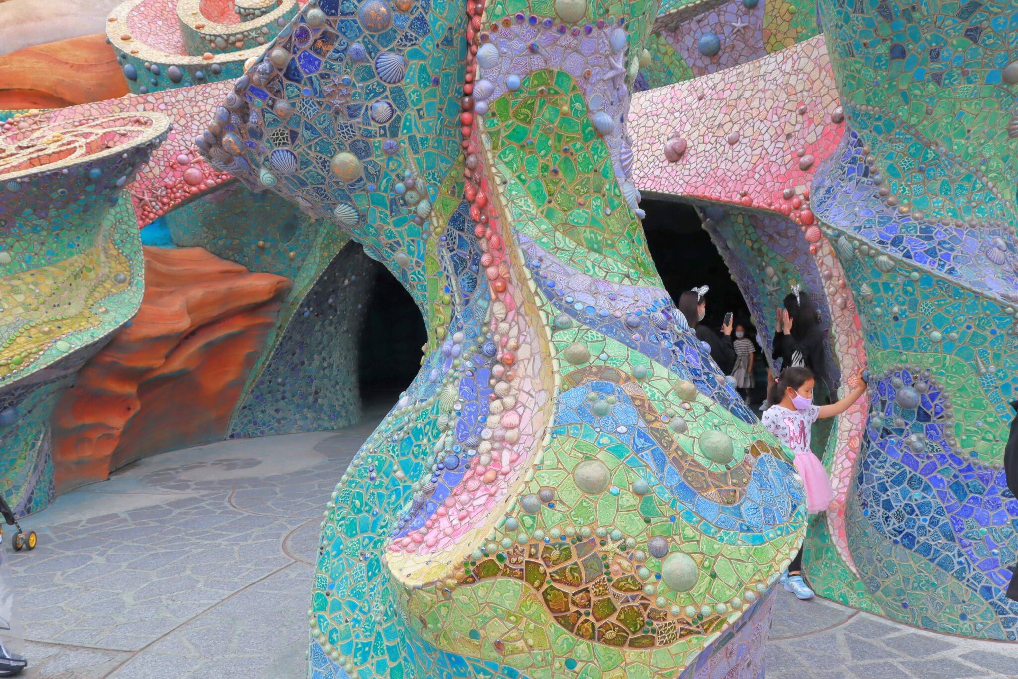 6 Hidden Mickeys in Tokyo Disney Sea! | itasmallworld.fun